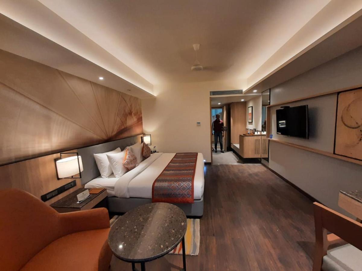 Grand Sarovar Portico, Latur Экстерьер фото