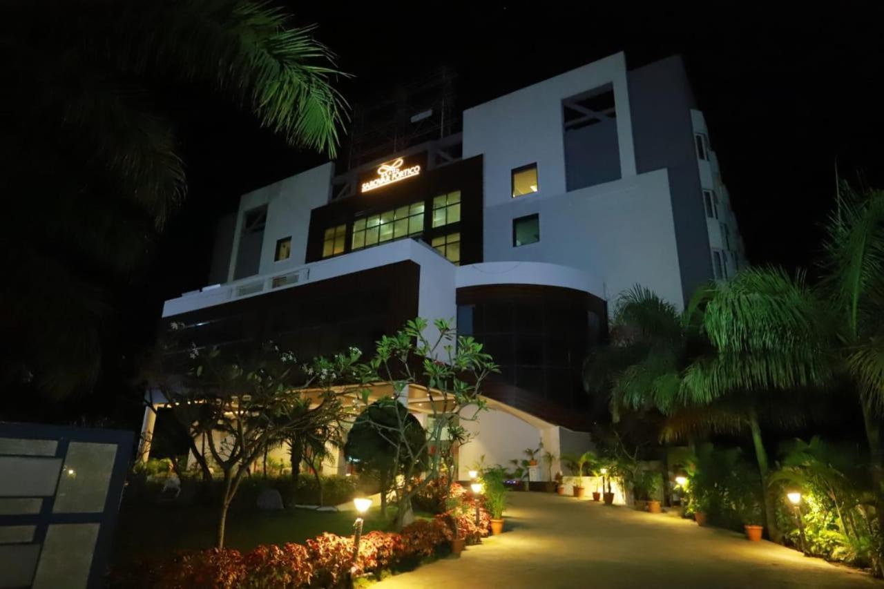 Grand Sarovar Portico, Latur Экстерьер фото